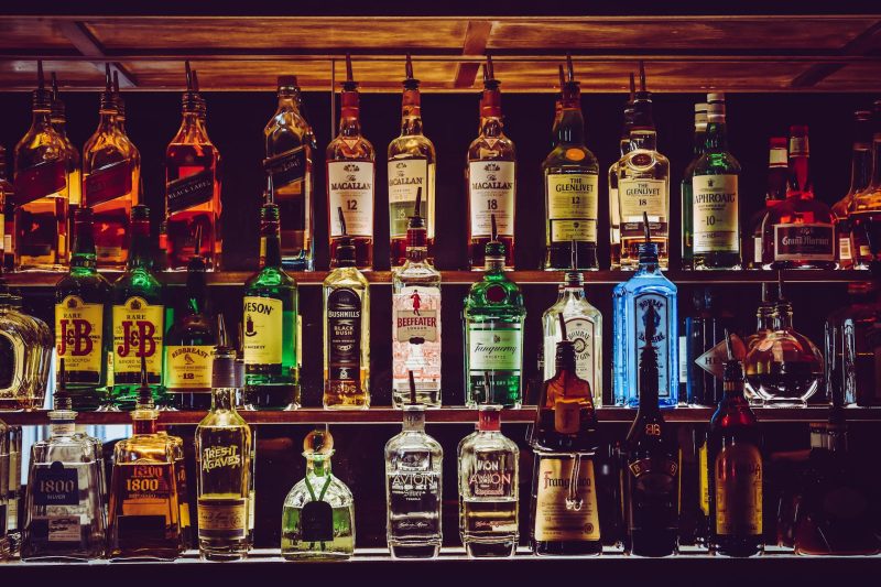 Buying Whiskey Online – How To Find The Right Bottle And Buy It Safely